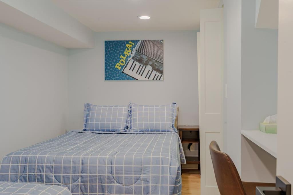 Apartment Prime Location In Lakeview Near Wrigleyville Chicago