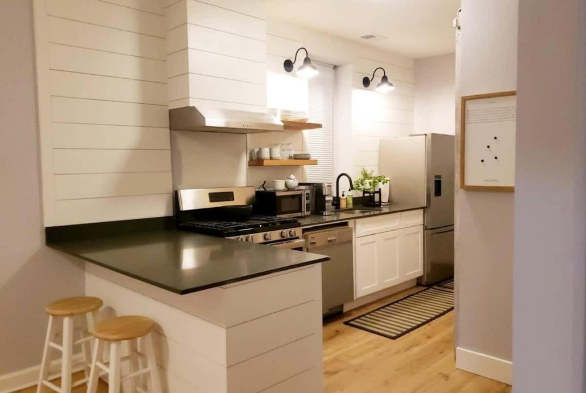 Apartment Modern 2br With Patio & Cozy Space *