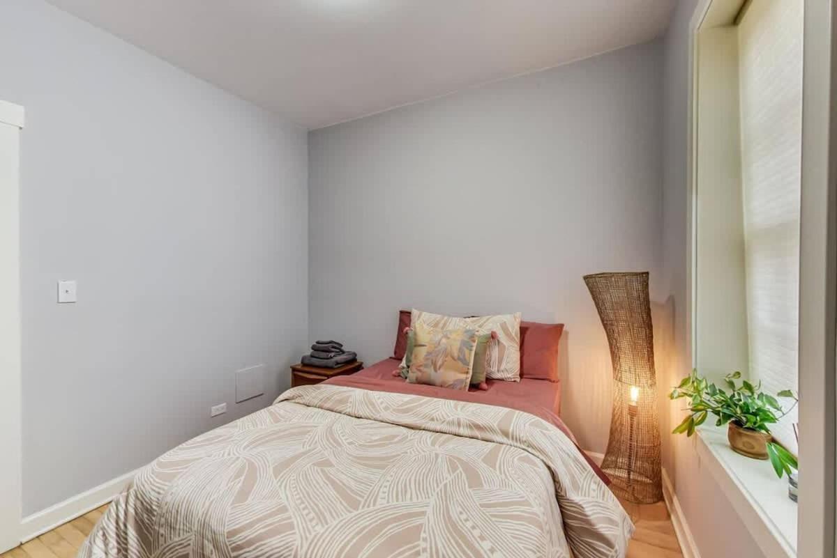Modern 2br With Patio & Cozy Space