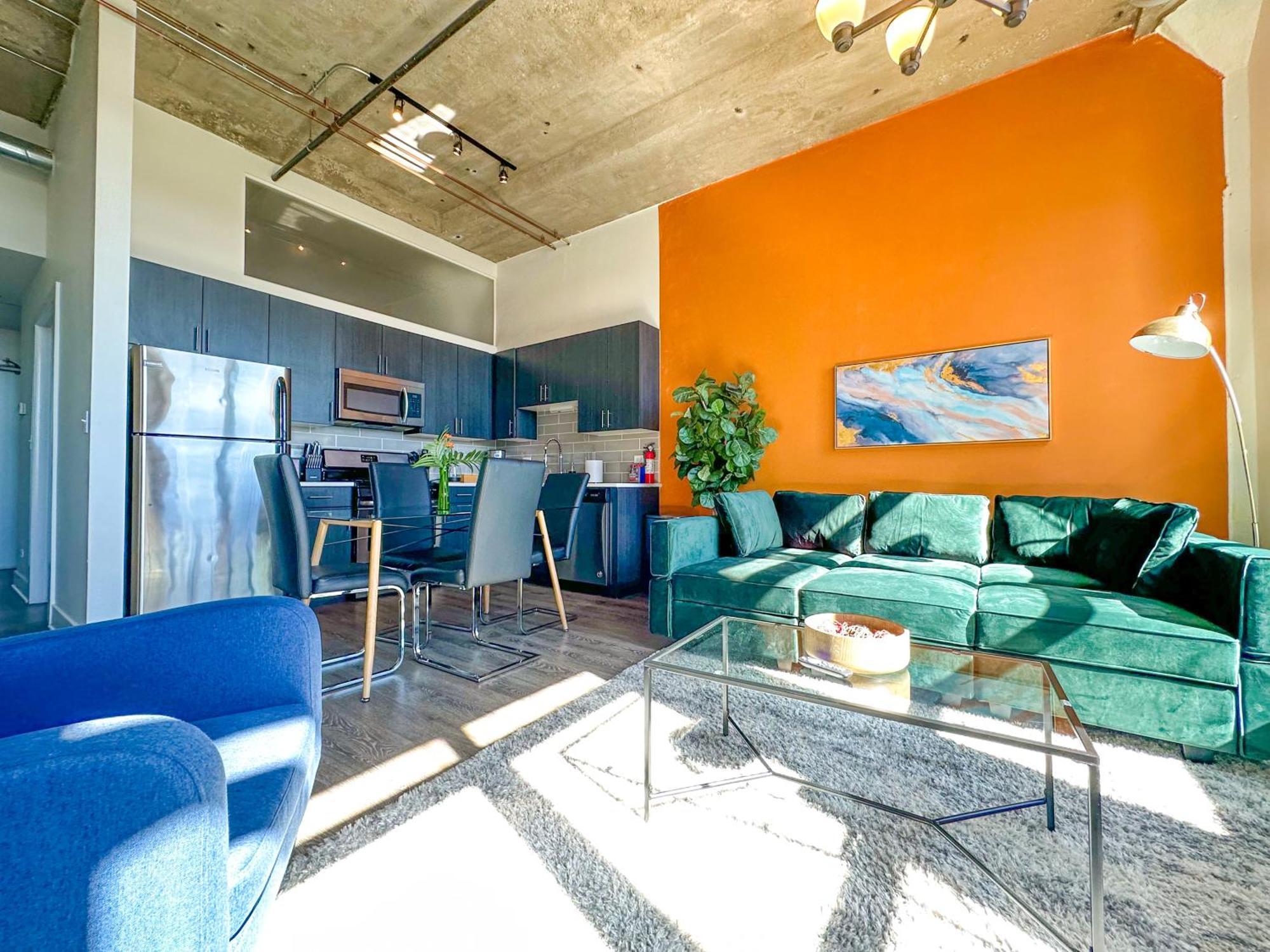 Family Friendly 2br South Loop With Optional Parking And Gym Access Sleeps Up To 8 Near Mccormick Place And Soldier Field Apartment *