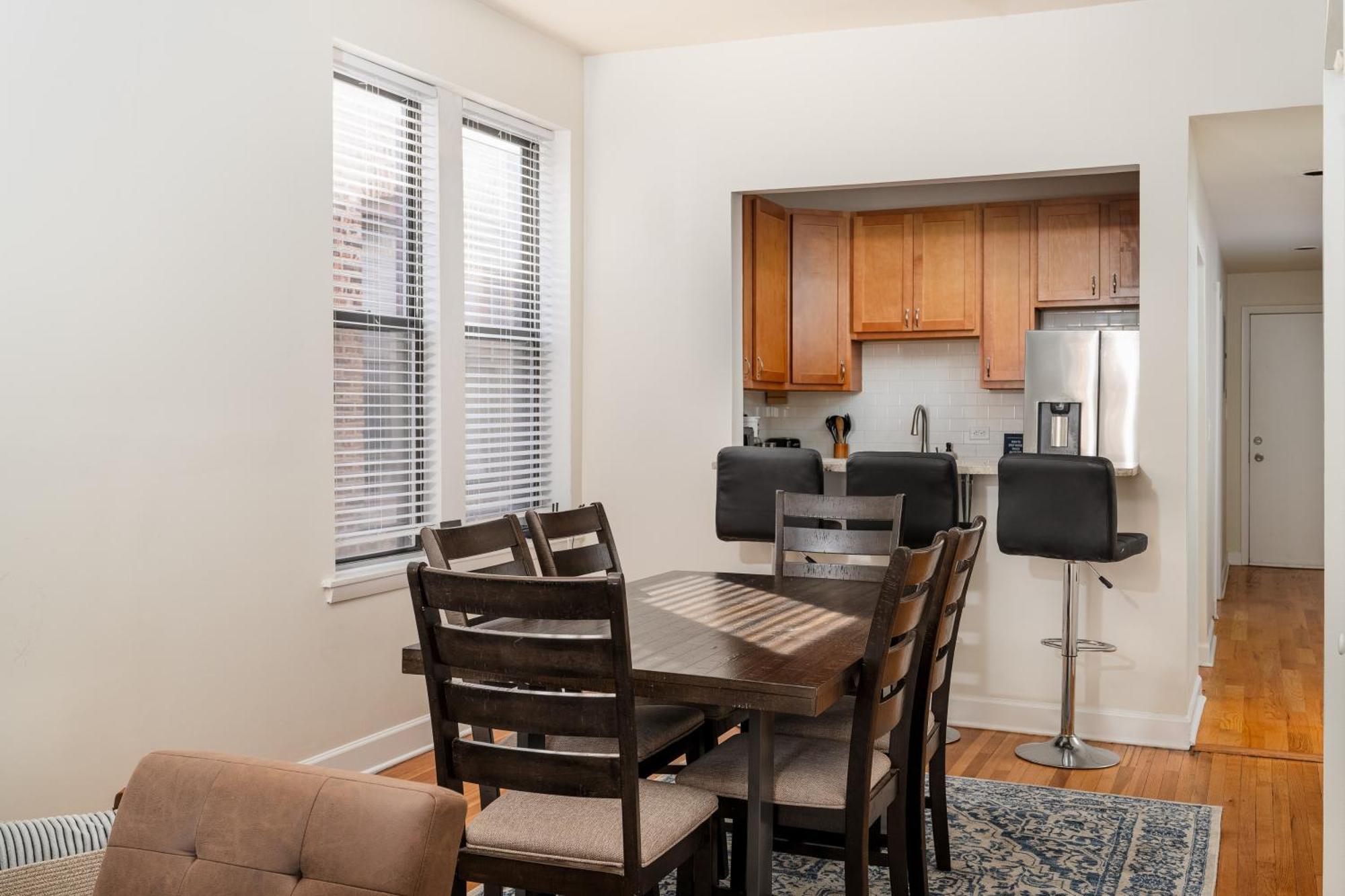 Flexhome Ukrainian Village 3br D3 Chicago