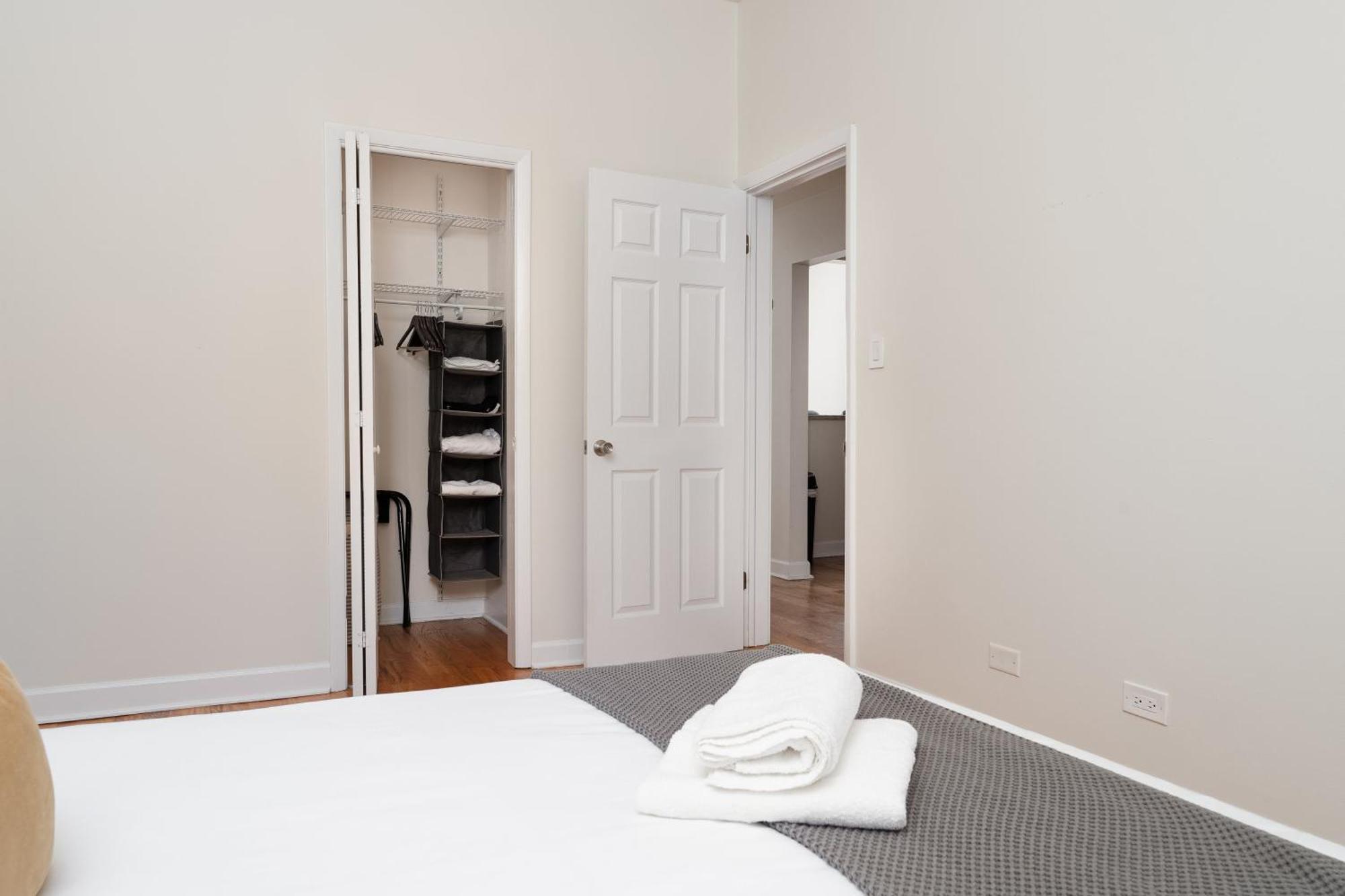 Flexhome Ukrainian Village 3br D3 Chicago