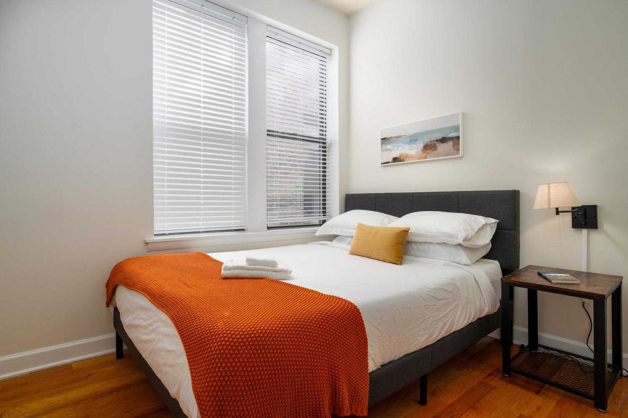 Flexhome Ukrainian Village 3br D3 * Chicago