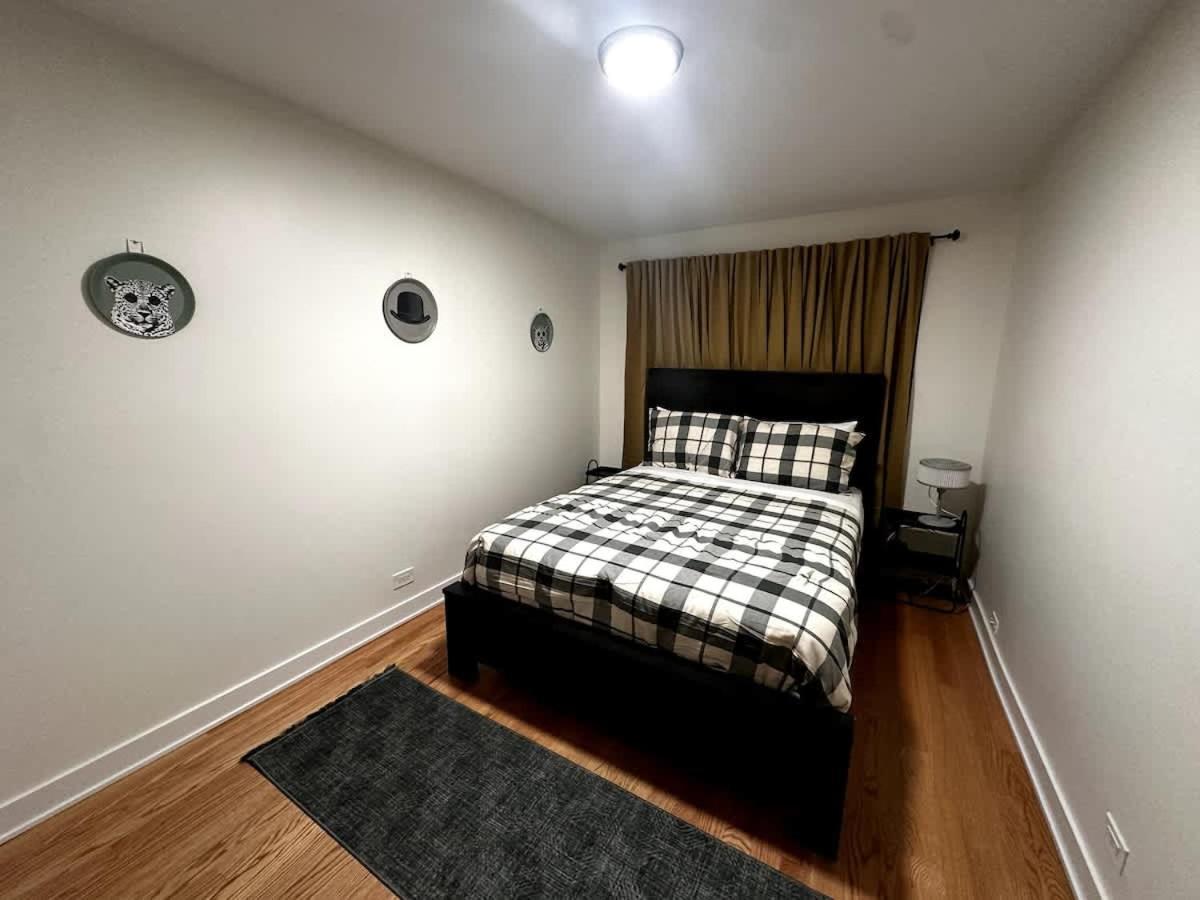Chic Modern Comfort In * Chicago