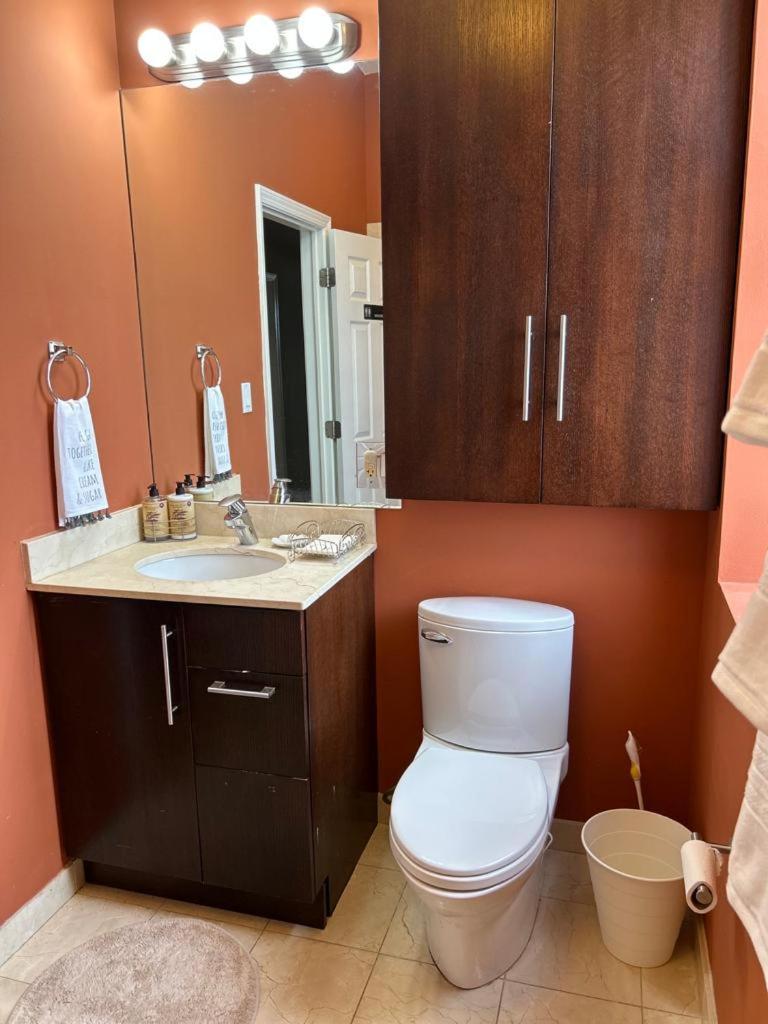 Gorgeous North Kenwood Hyde Park Unit * Chicago