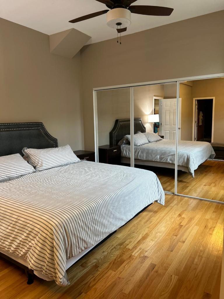 Gorgeous North Kenwood Hyde Park Unit