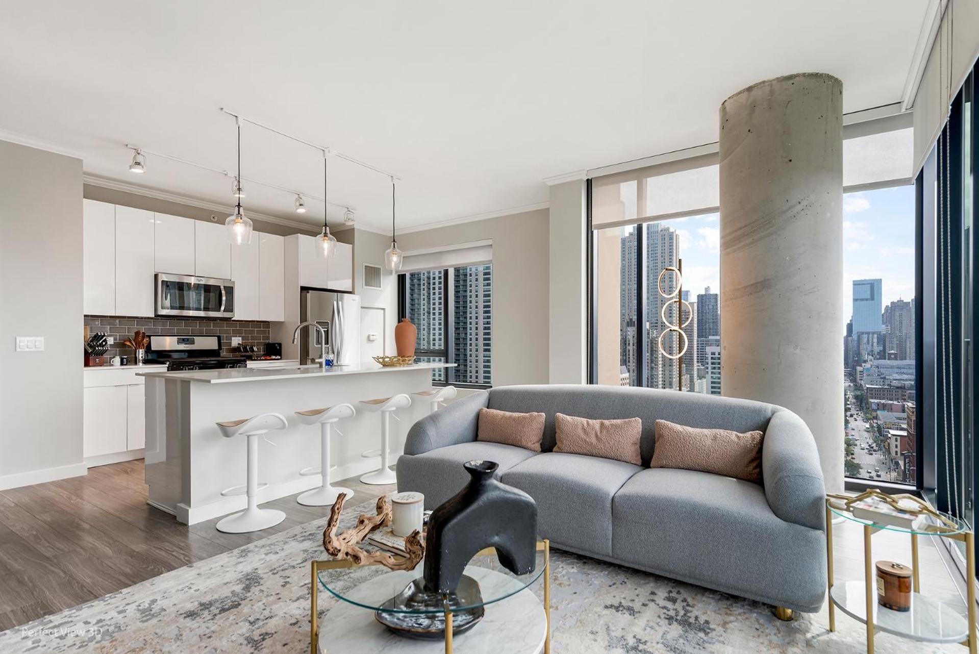 Aurelien Spacious In The Heart Of Gold Coast Apartment Chicago