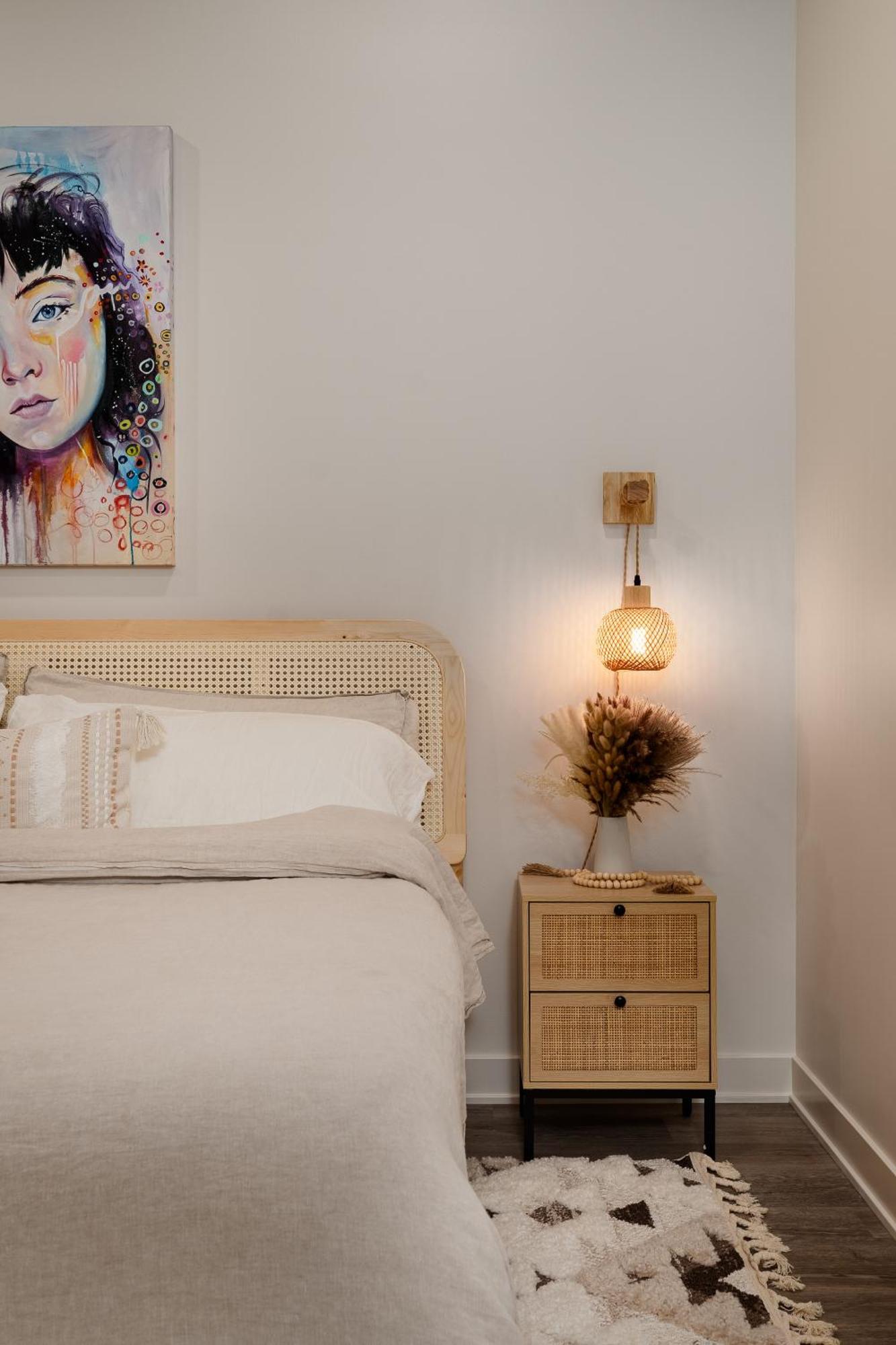 Pulaski Point Apartment *