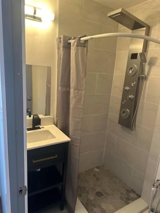Apartment 1 Bedroom Easyparking Laundry