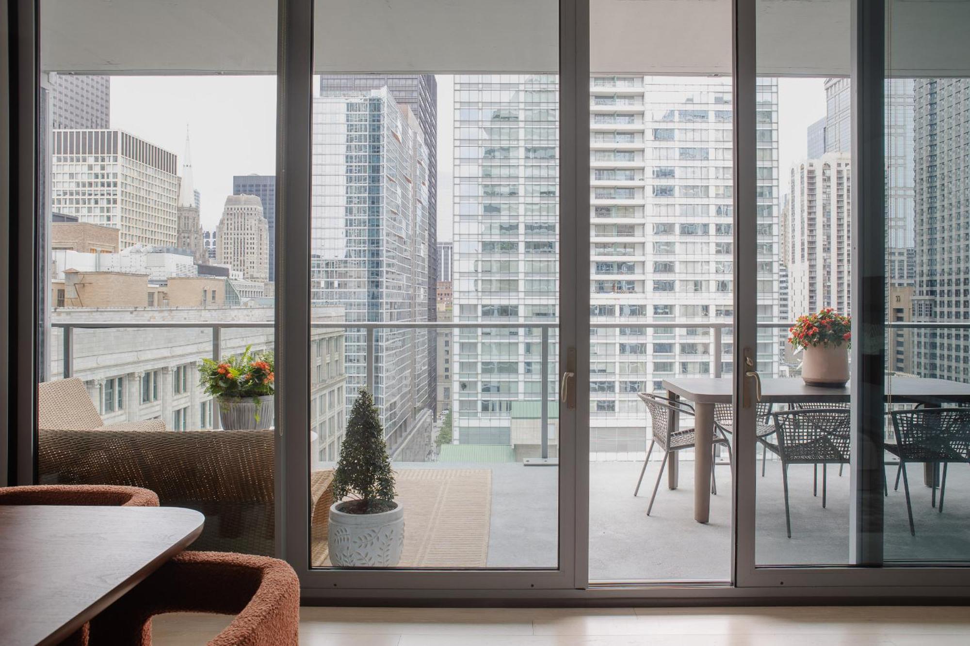 Premier Penthouses With Captivating Views Of Millennium Park *