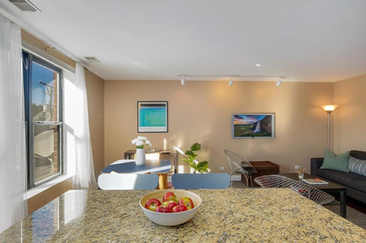 Cozy Sleeps 4 Holiday home