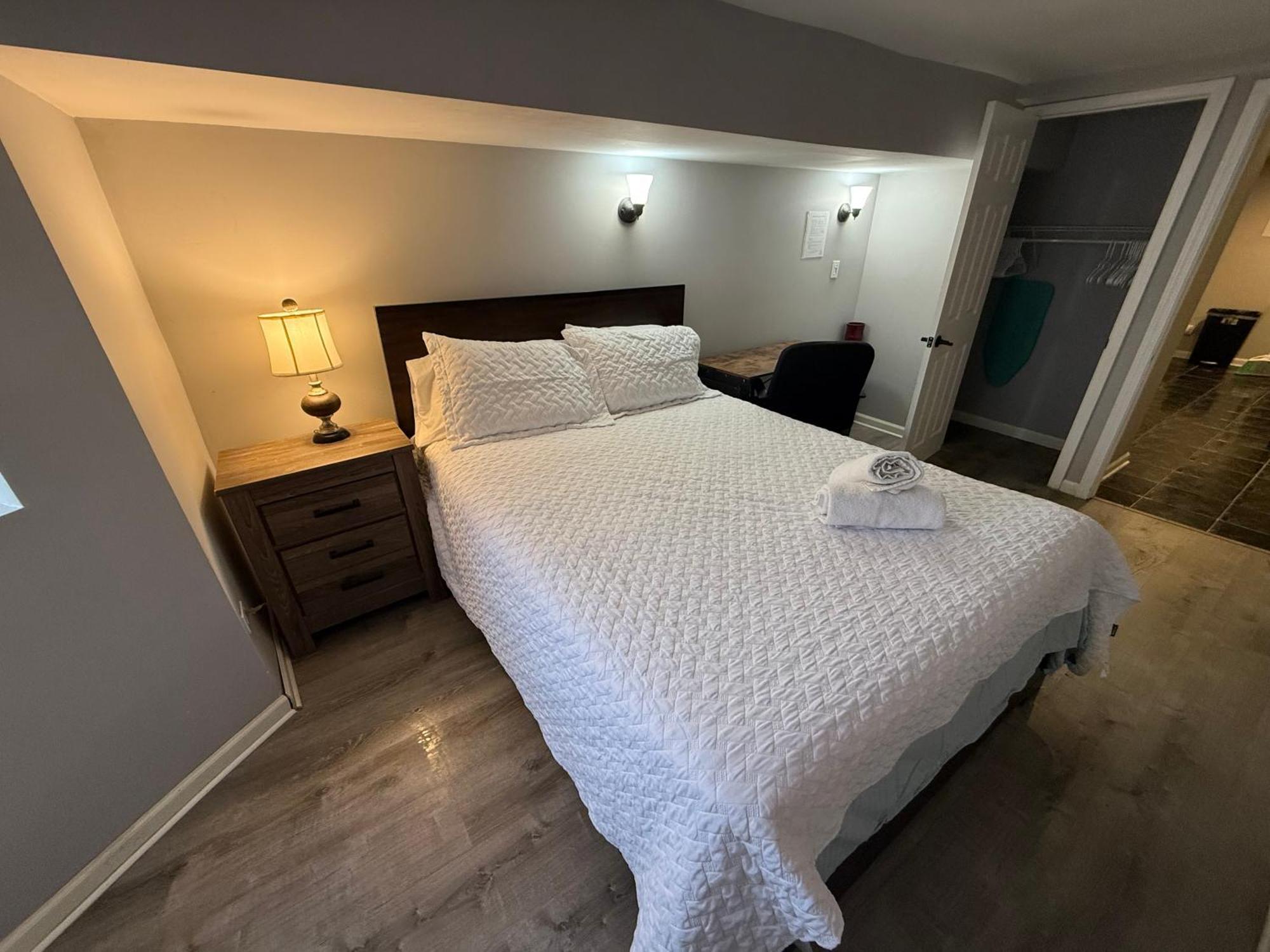 Homestay Close To Downtown - Free Parking Chicago