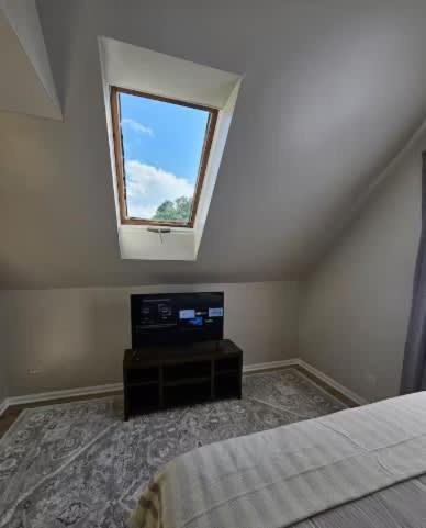 Trendy Loft In Southport *