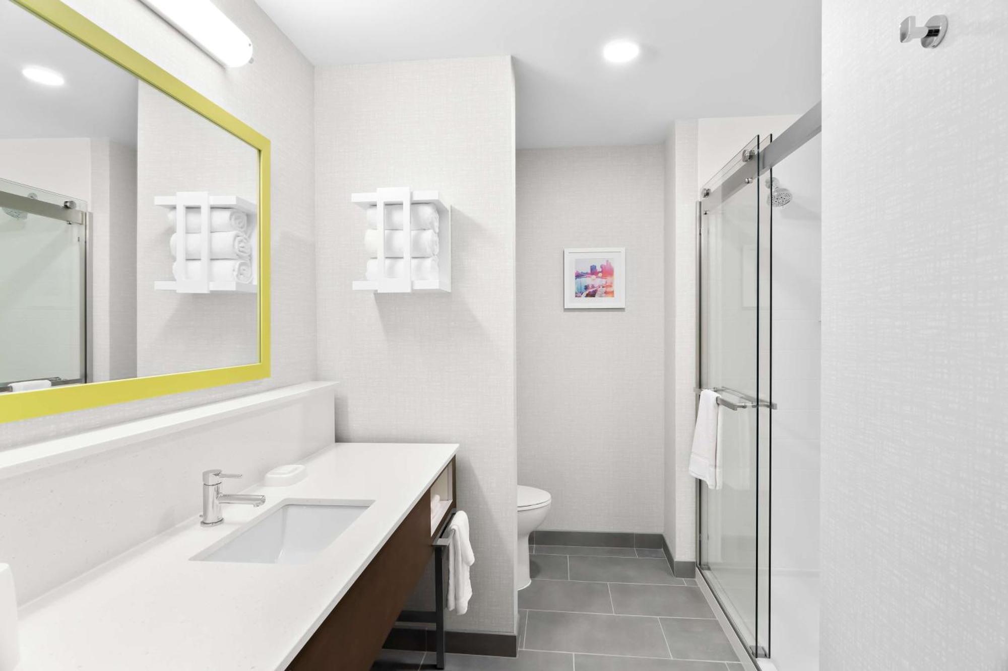 Hampton & Medical District Uic Hotel 3*