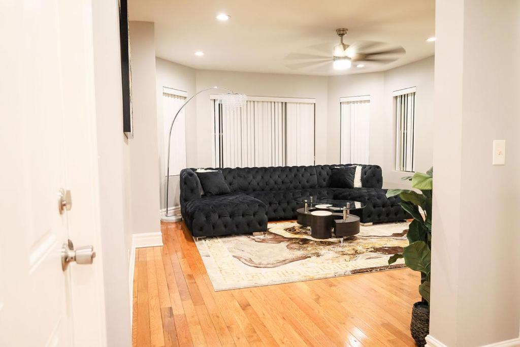Apartment Gorgeous 4bdr In Chicago,15mins From Dwtn *