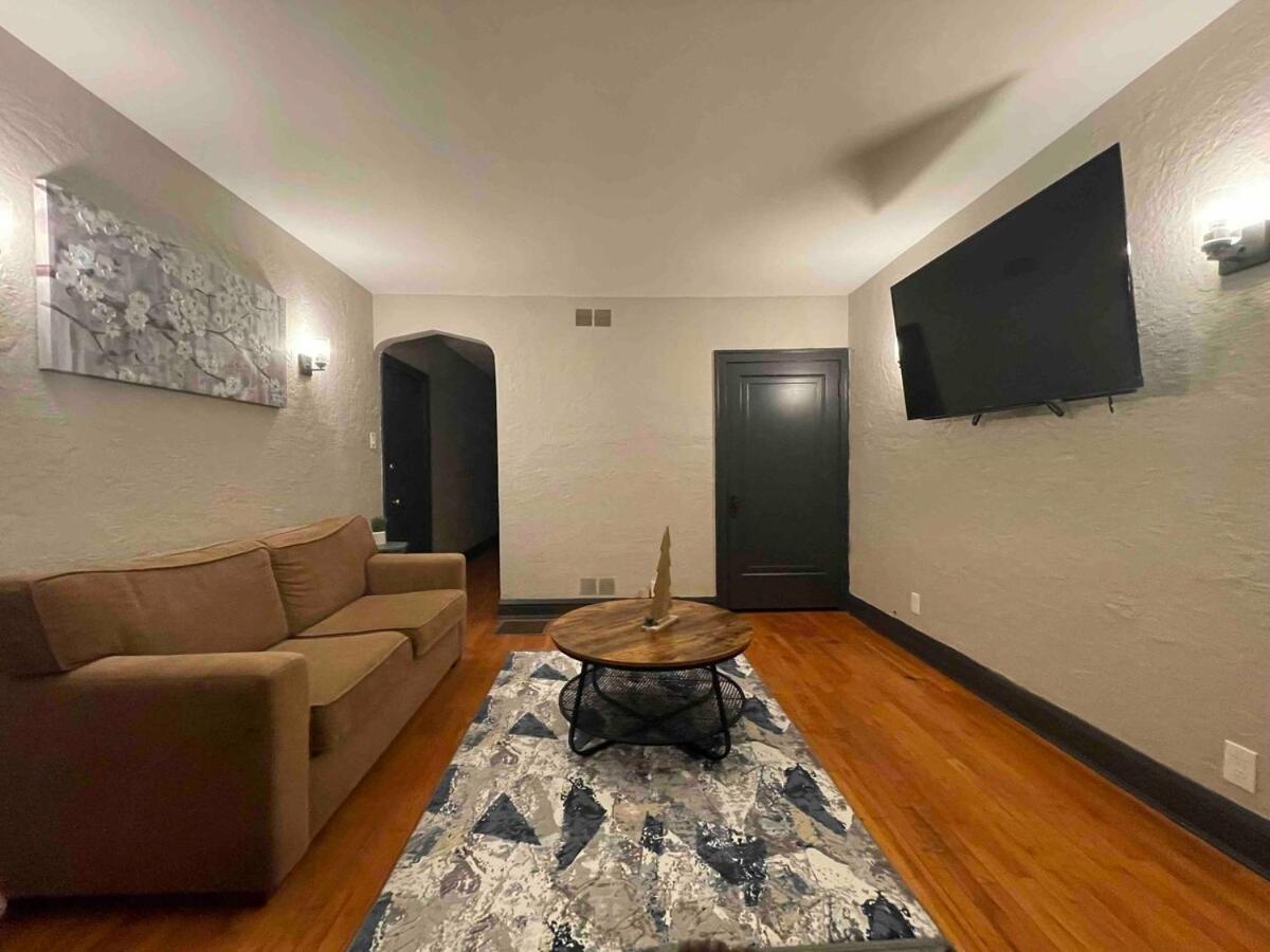 Modern 1br Outdoor Space & Cozy Vibes