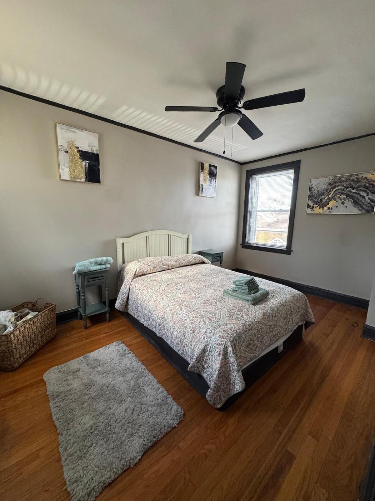 Quiet 1br, Eat-in Kitchen, Close To Midway Apartment Chicago