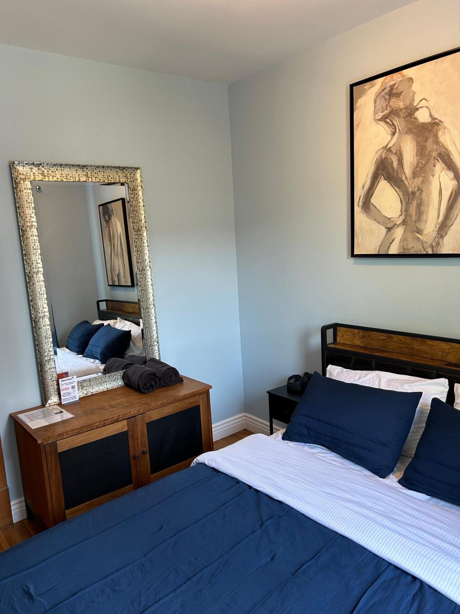 Dorothy's Bed & Breakfast Chicago