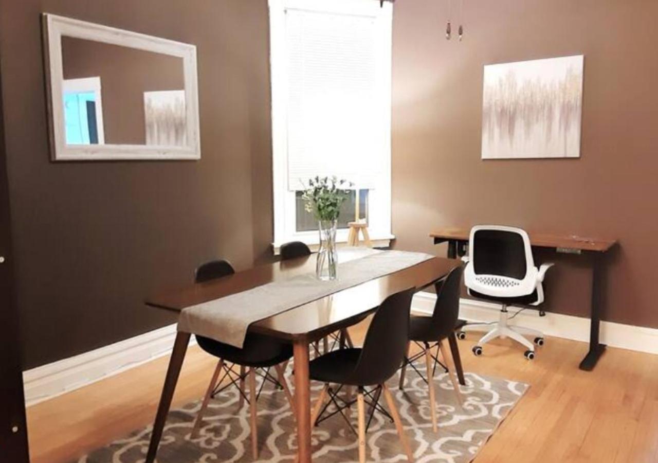 The Roscoe Village Apartment Chicago