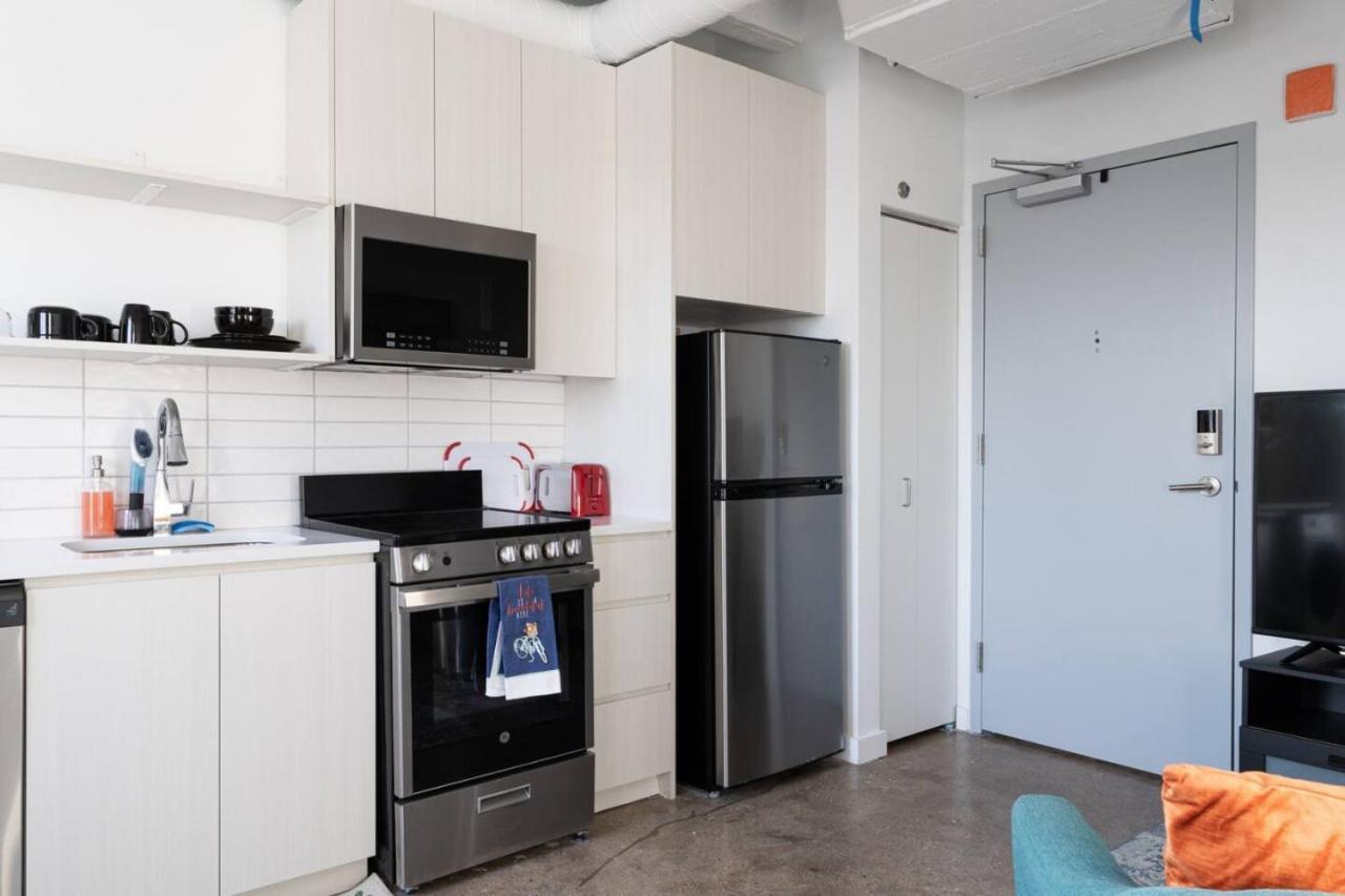 Sunny Modern Loft Montrose Rooftop Wfh Gym
