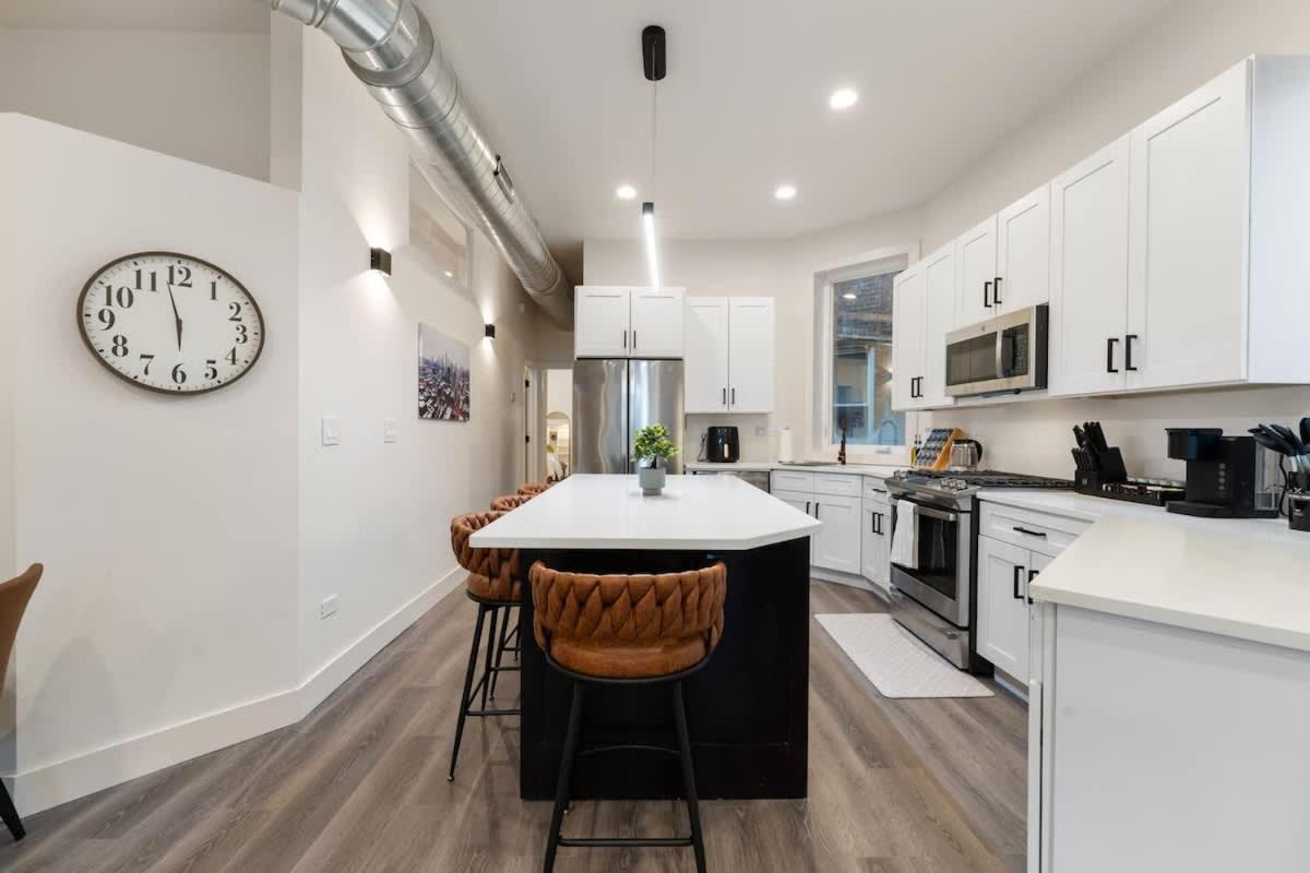 Wicker Park Luxe 2br 2ba Apartment