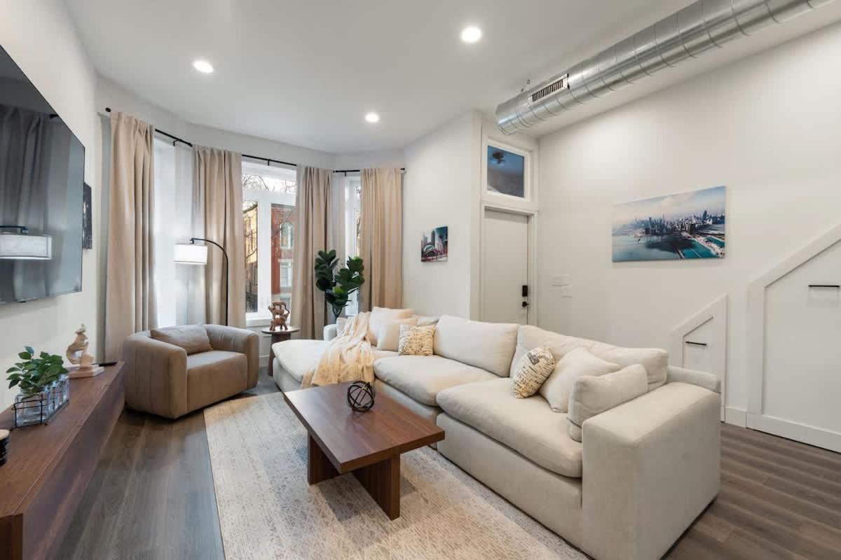 Wicker Park Luxe 2br 2ba Apartment Chicago
