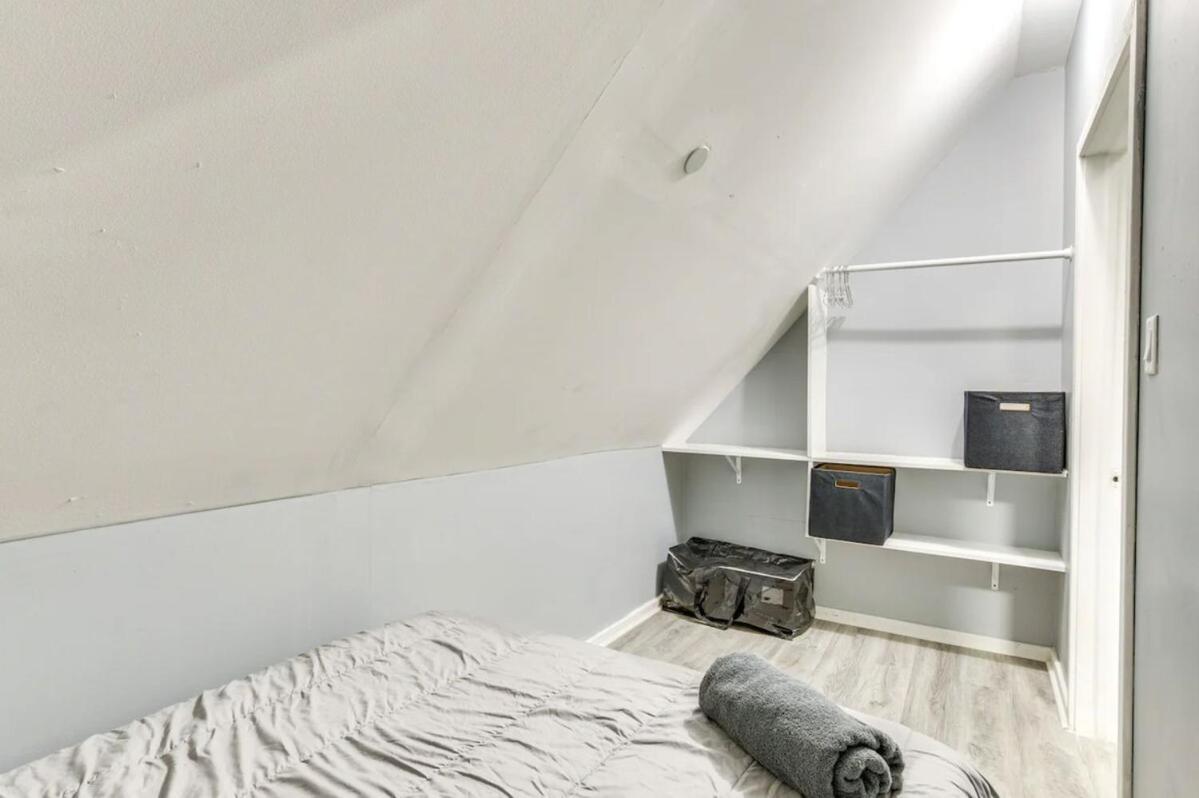 Apartment 2br 1bonus2bath Duplexofficesleeps6freeparking