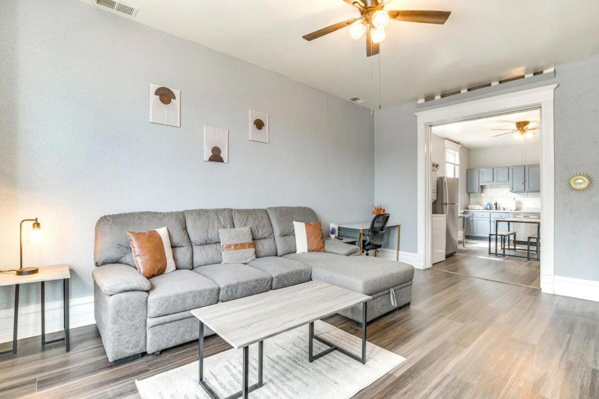 2br 1bonus2bath Duplexofficesleeps6freeparking