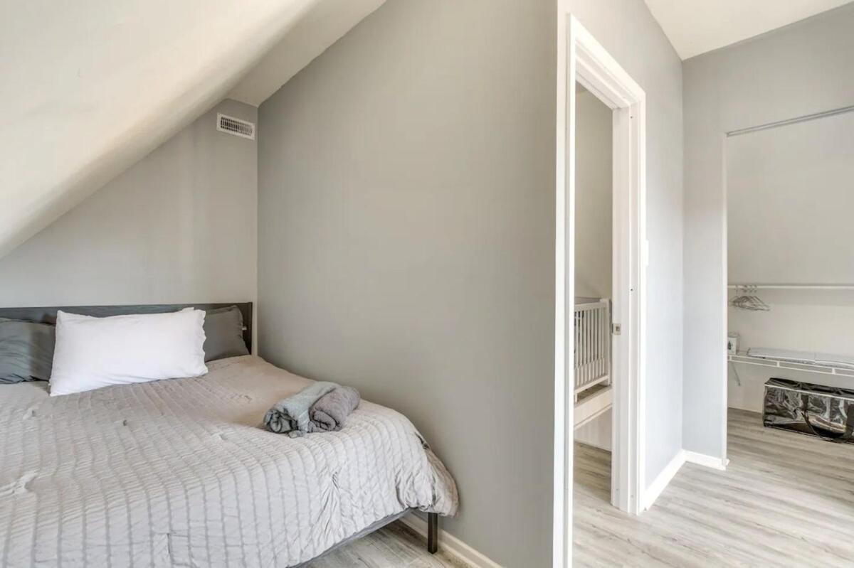 Apartment 2br 1bonus2bath Duplexofficesleeps6freeparking