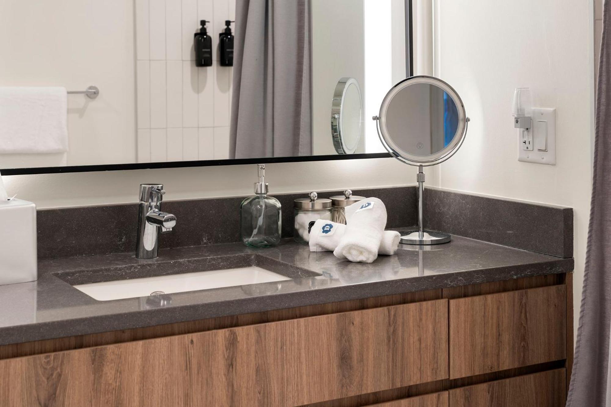 Apartment Luxury 2bd-2ba View-gym-rooftop Chicago