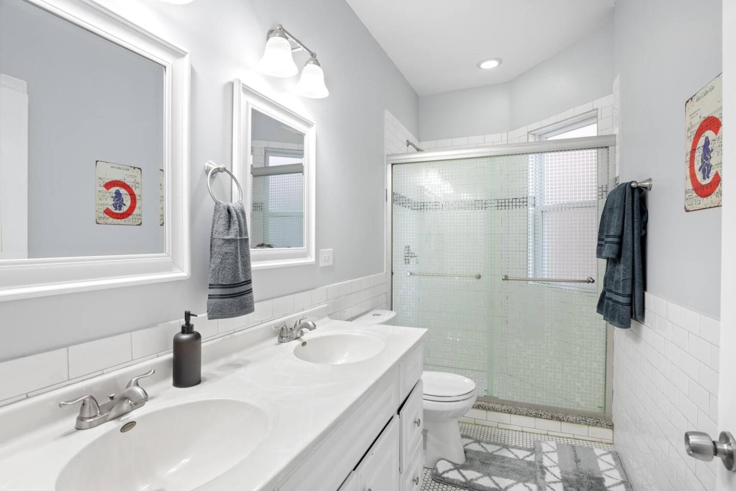 Modern 6br House Steps To Wrigleyville Chicago