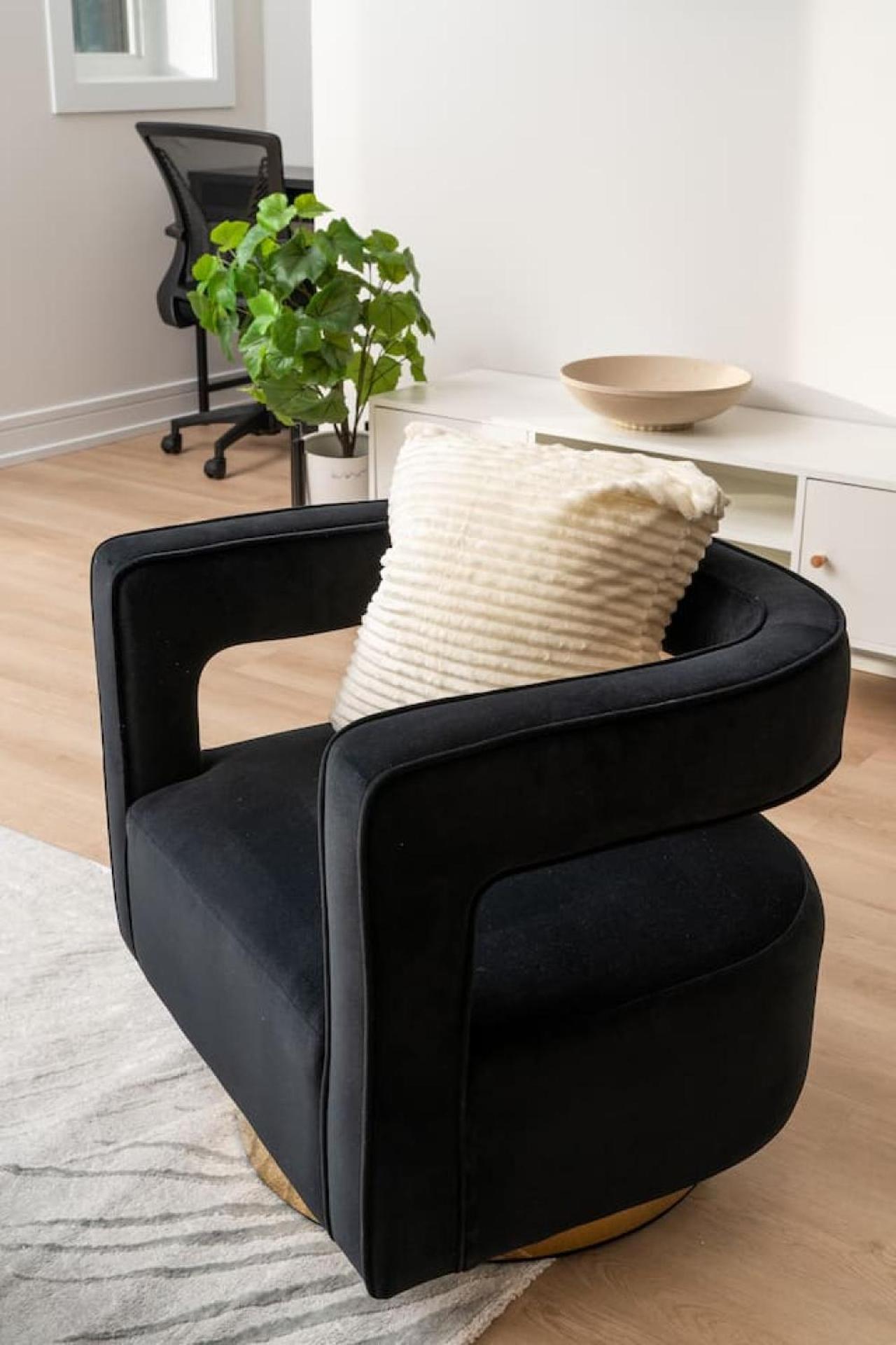 Affordable Private * Chicago