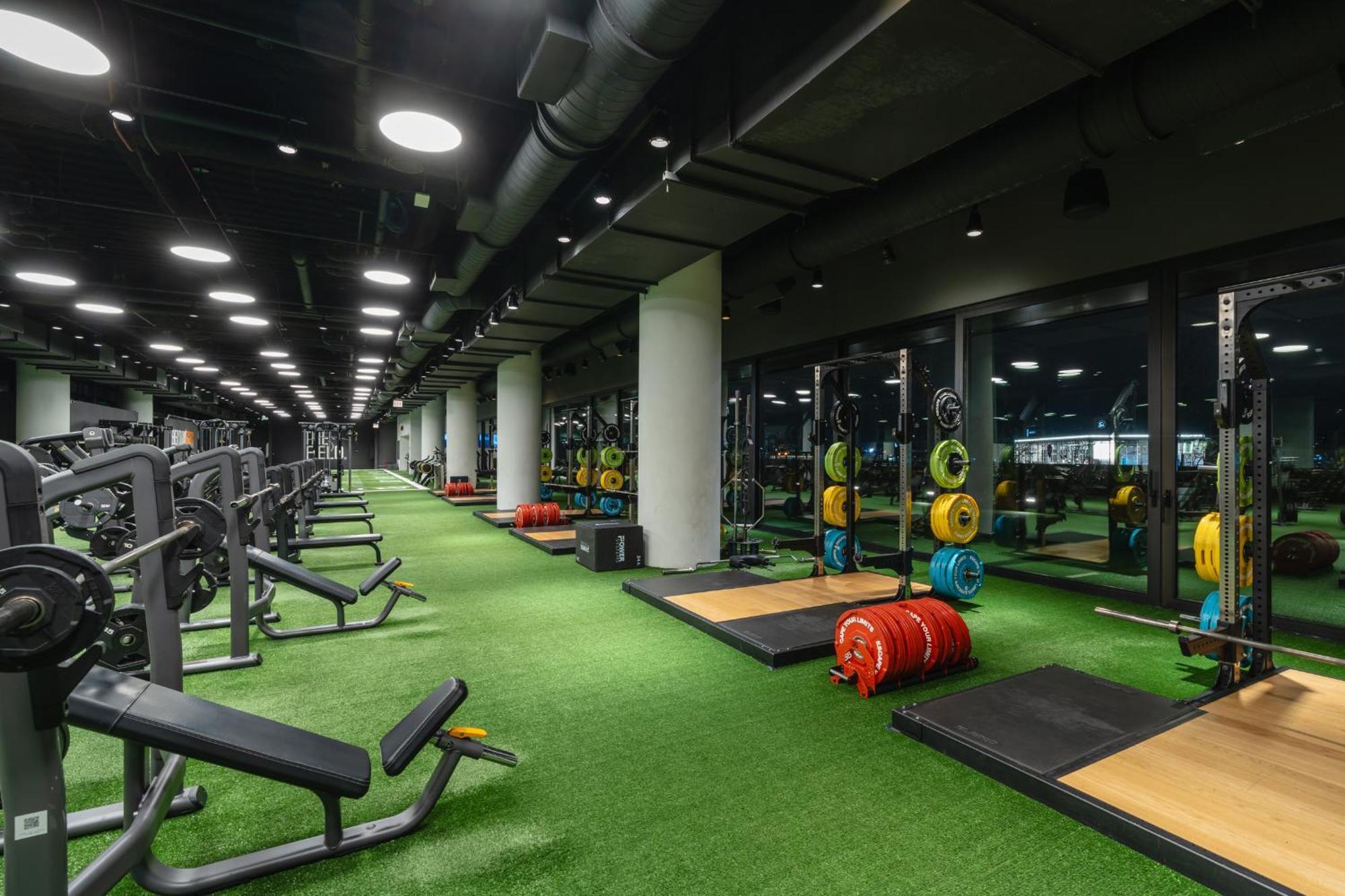 The & Athletic Club At Midtown 4* Chicago