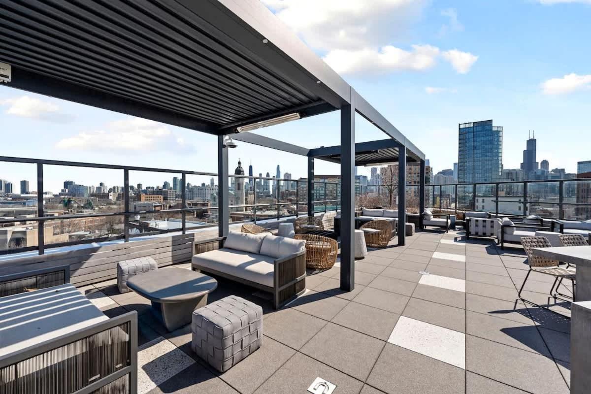 Luxury 2bd-2ba View-gym-rooftop *