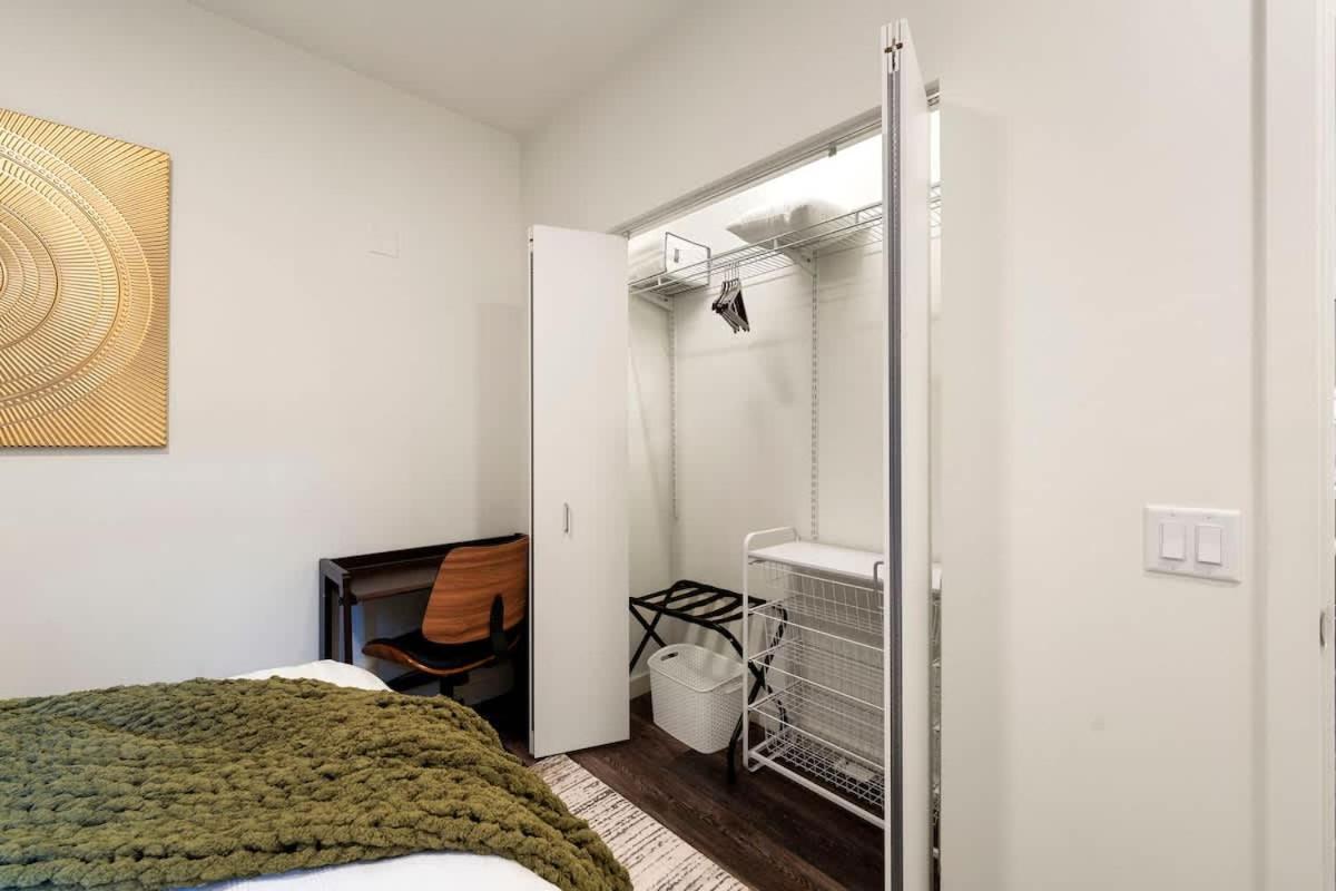 Apartment Luxury 2bd-2ba View-gym-rooftop *