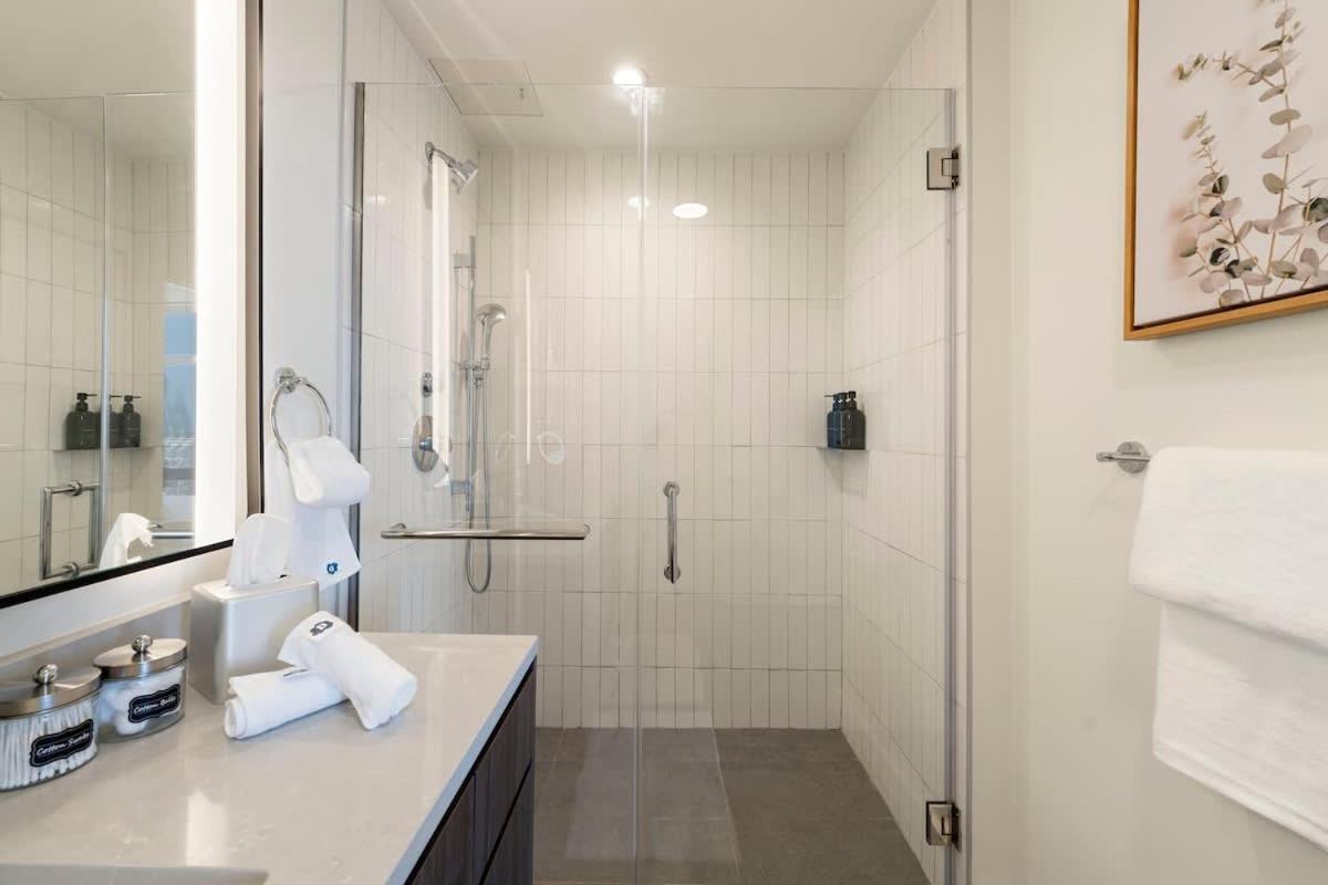 Apartment Luxury 2bd-2ba View-gym-rooftop *