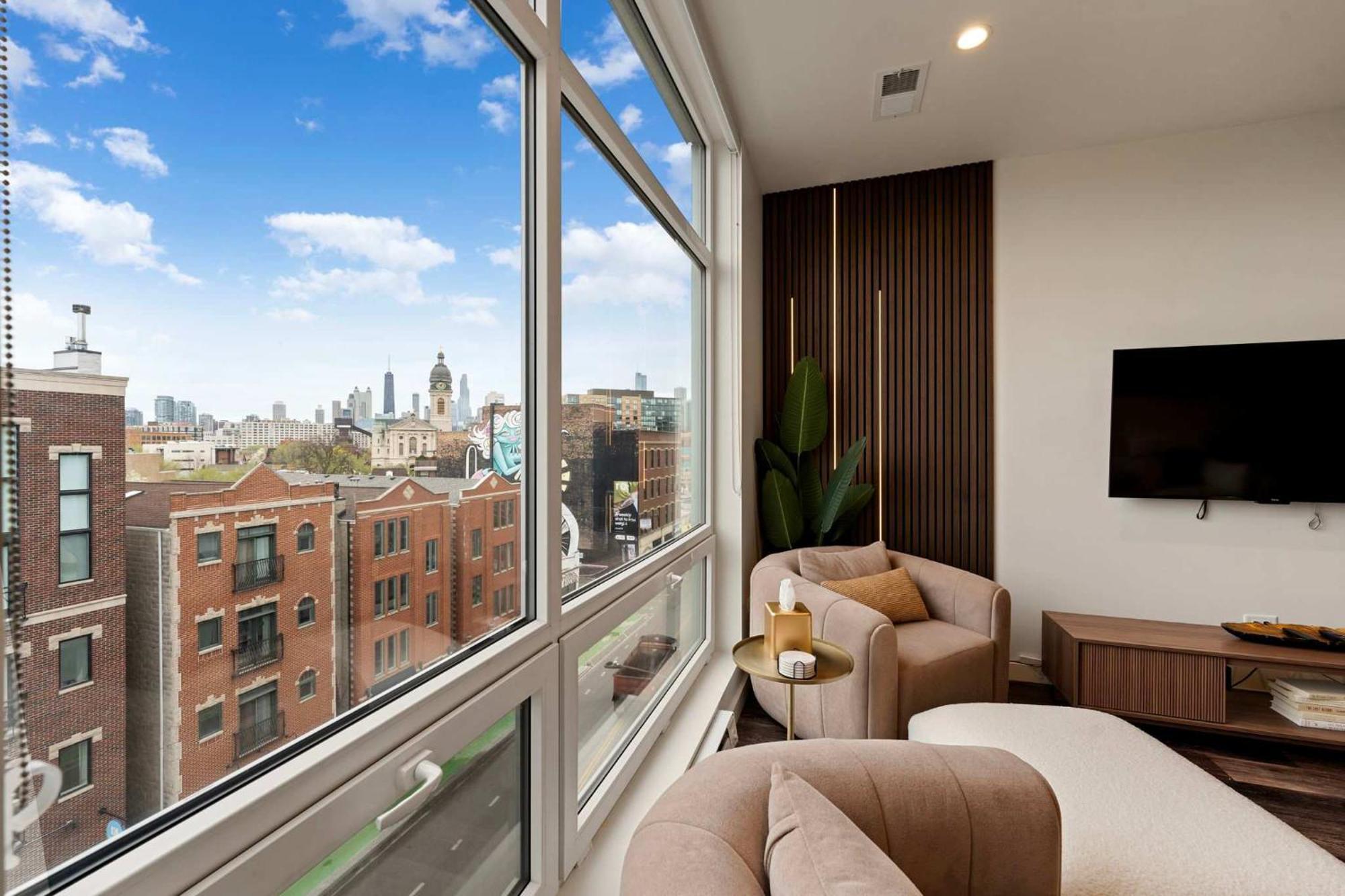 Luxury 2bd-2ba View-gym-rooftop Apartment Chicago