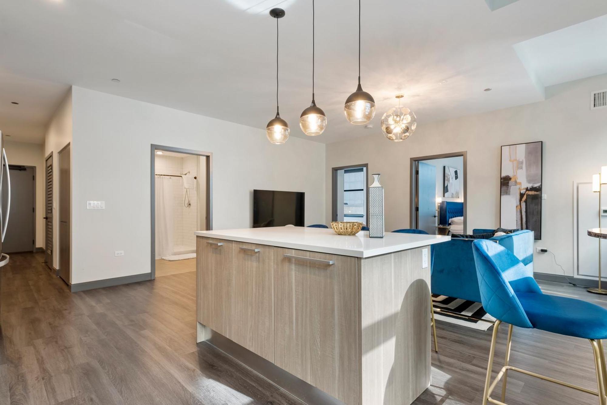 Experience Downtown At Millennium - Luxury In The Loop Apartment Chicago