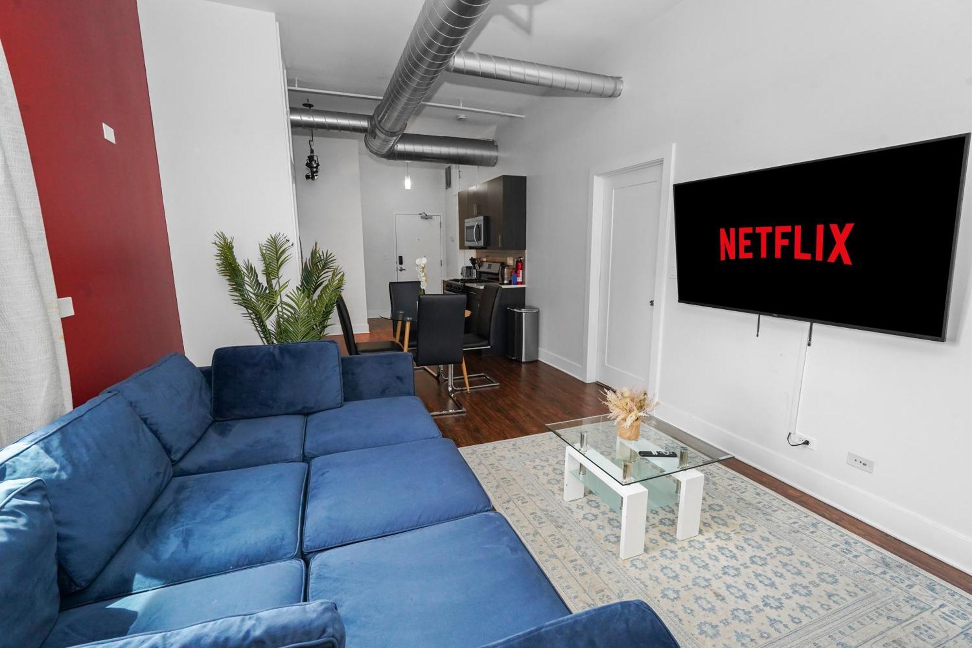 Apartment Bright 420-friendly 3br Retreat Smoke Friendly Unit Near Mccormick Place Convention And Museum Campus