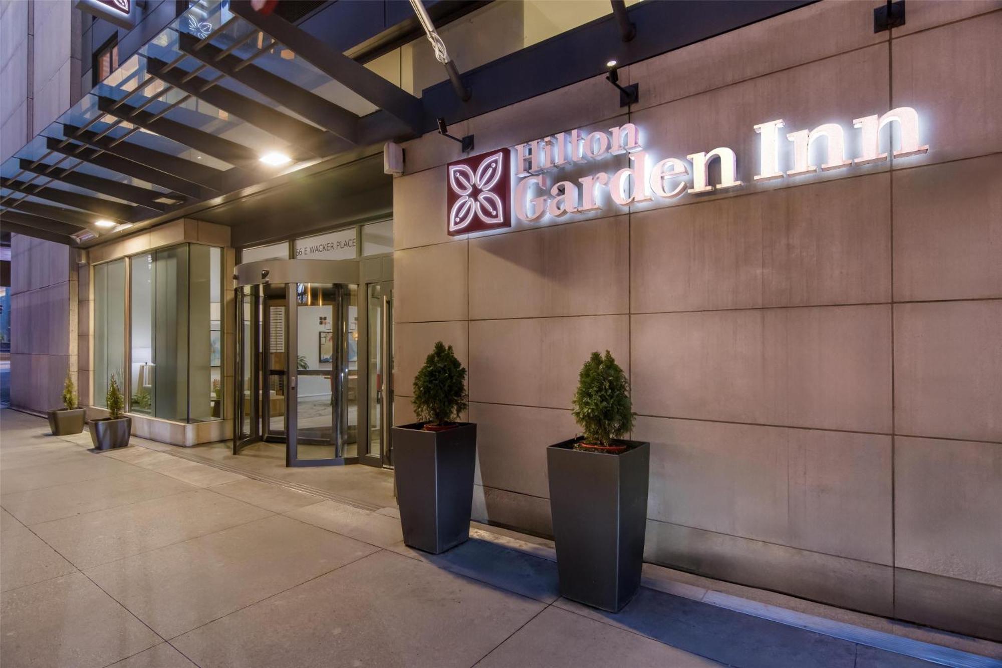 Hilton Garden Downtown Riverwalk 3*