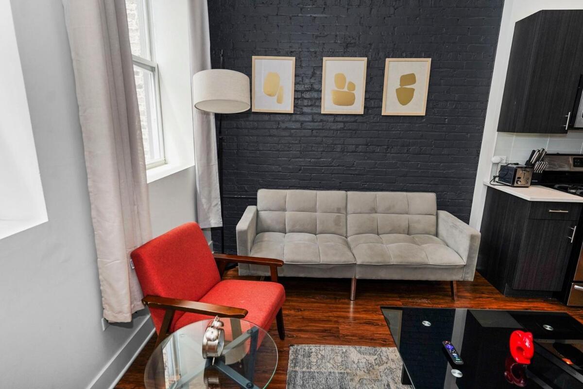 Apartment Mccormick Place: Modern 420-friendly Gem On Michigan Avenue Chicago