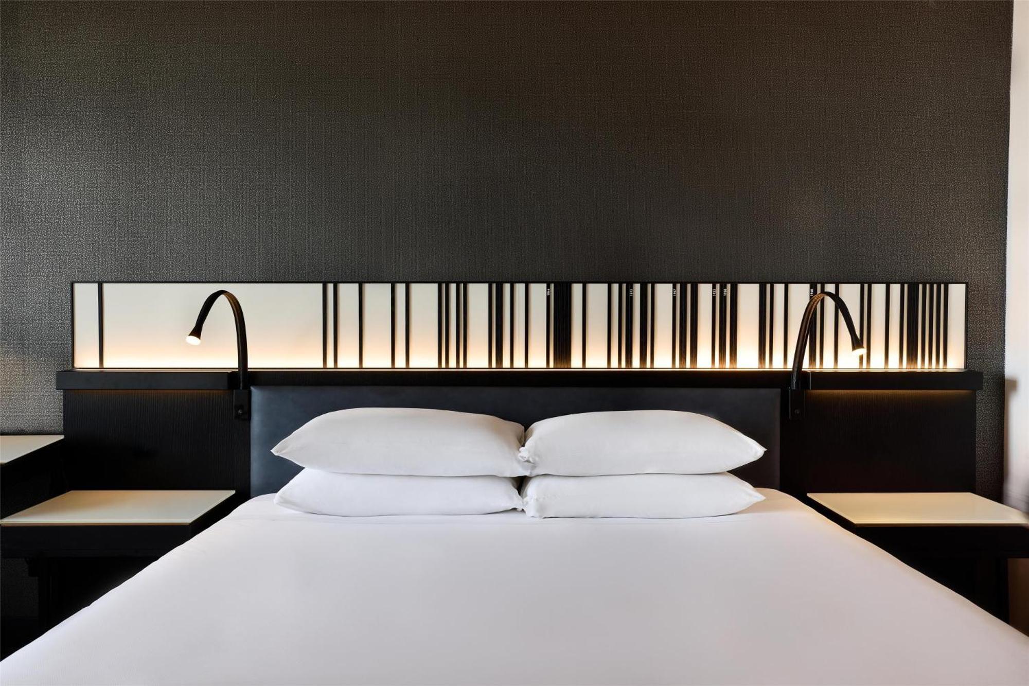Hyatt Regency Hotel 4*