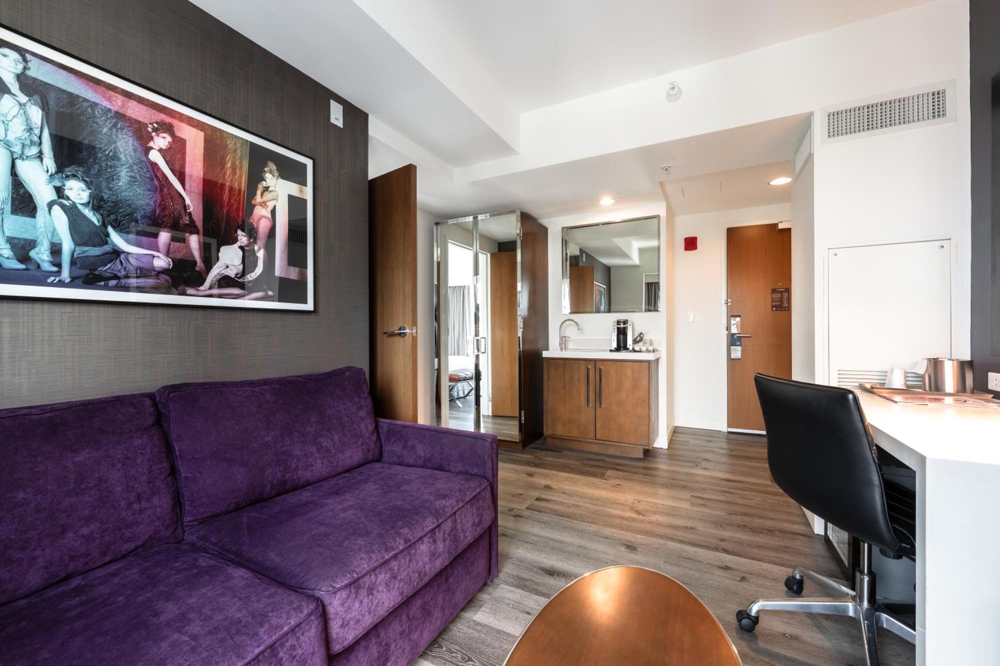 Godfrey Hotel 4*