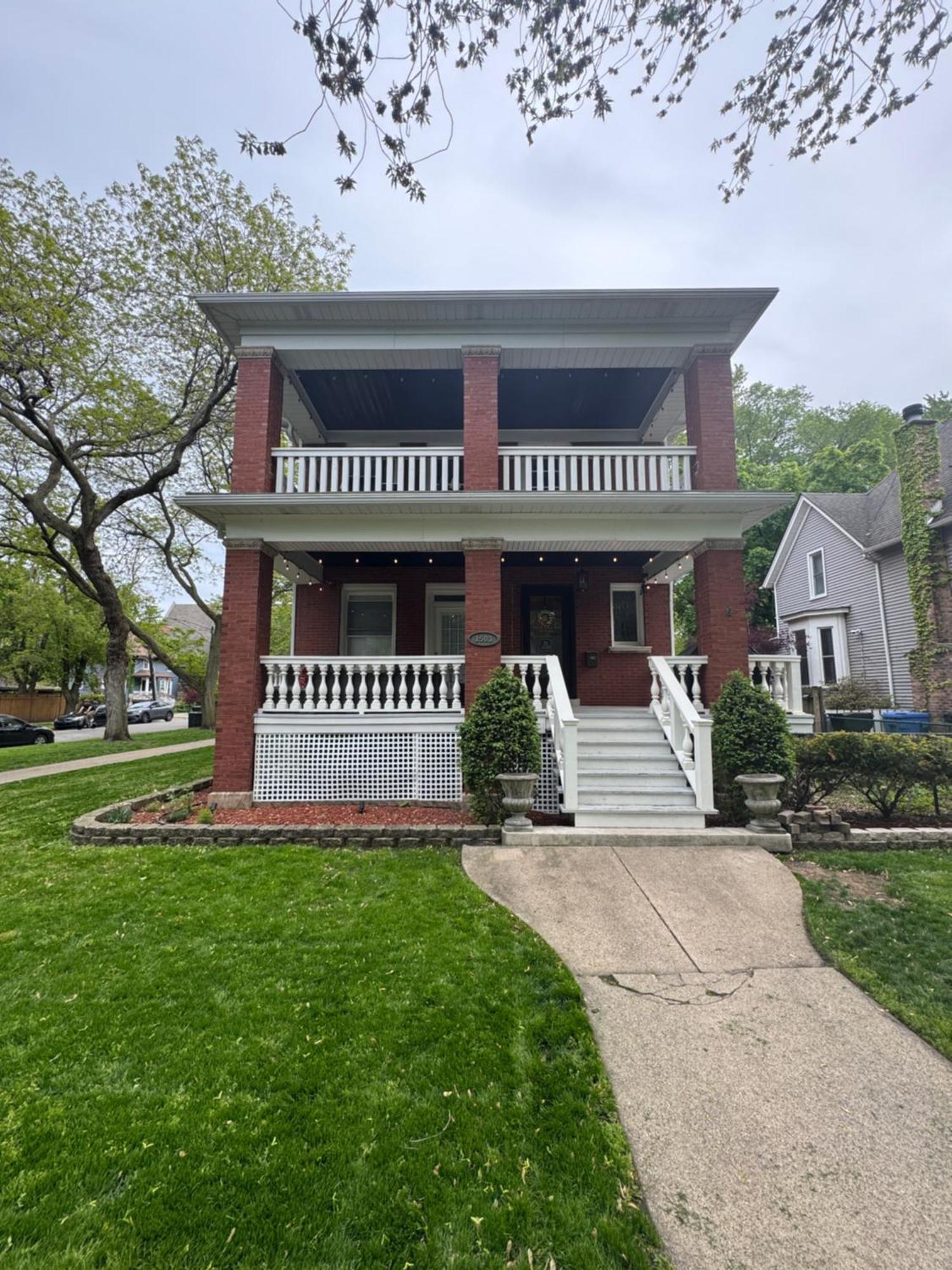 Elegant And Chic 2bed 2bath Steps From The Lake! Chicago