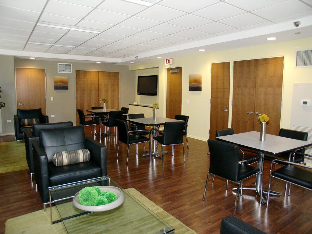 Modern Loop Aparthotel 4*