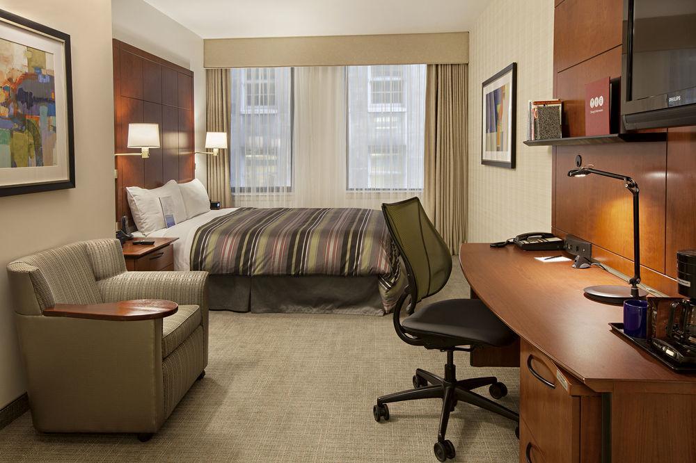 Central Loop Hotel