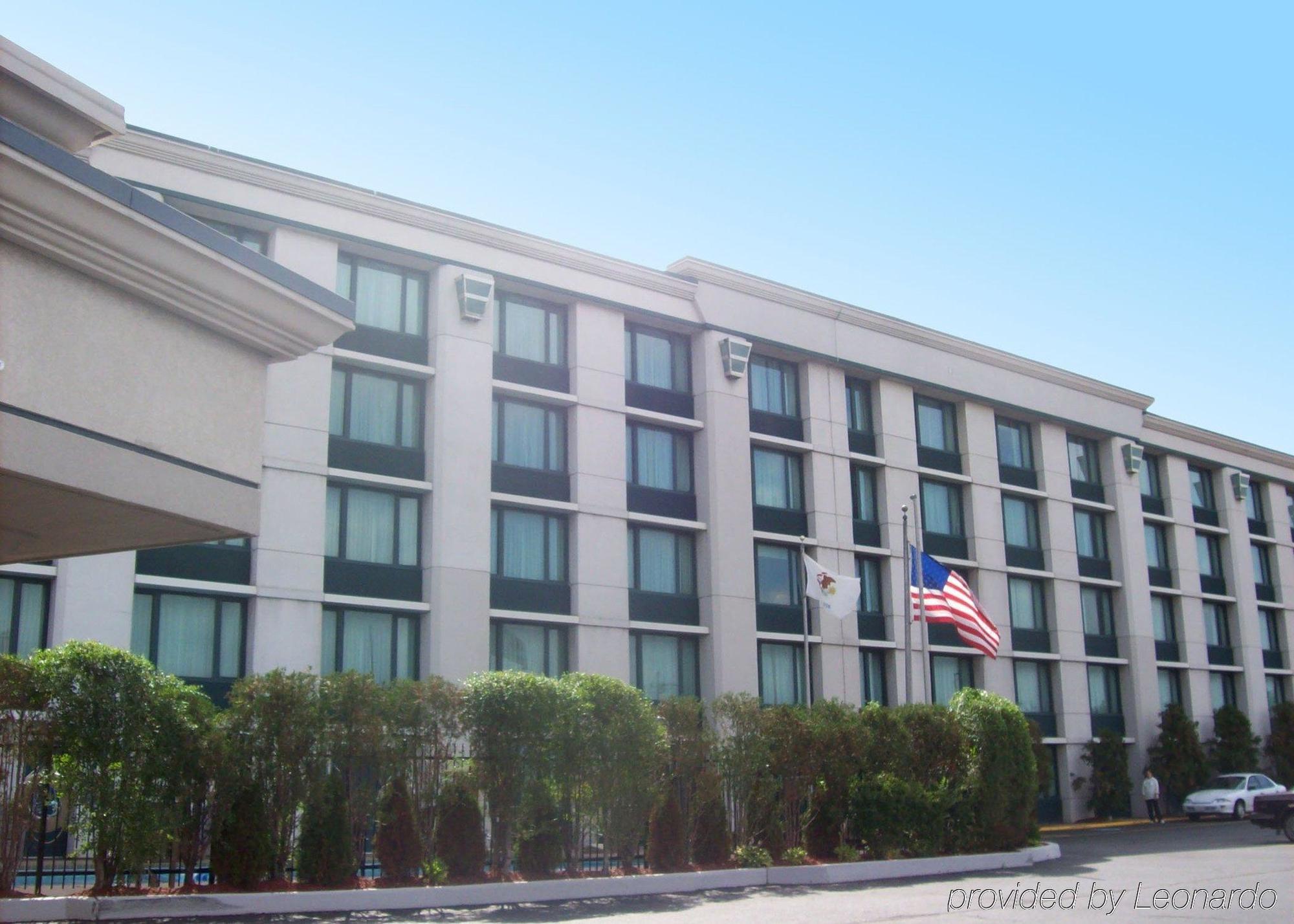 Hotel Holiday Midway Airport S By Ihg Chicago