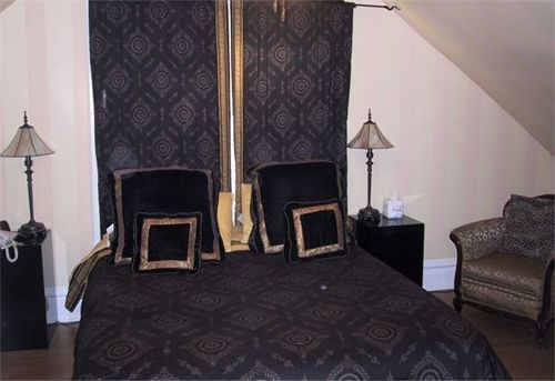 The Toscana Hotel 2*