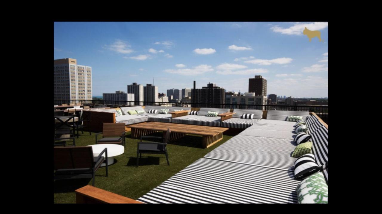 Apartment Loft W/ Pool & Rooftop Deck