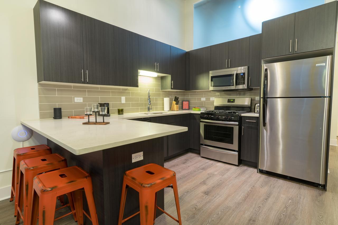Mccormick Place Lofts By Cloud9 Apartment